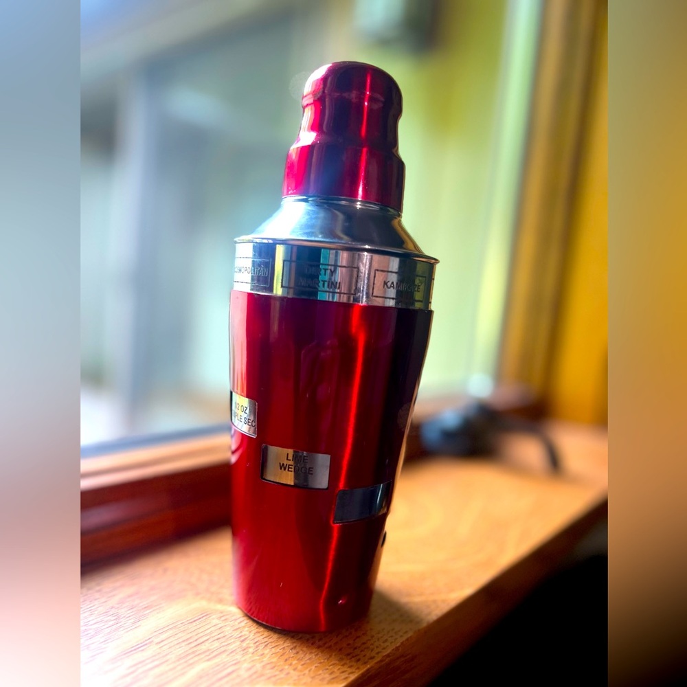 Candy Apple Red Enamel❤️ Bartender’s 🍻 Helper Cocktail Shaker Drink 🍹 Mixer